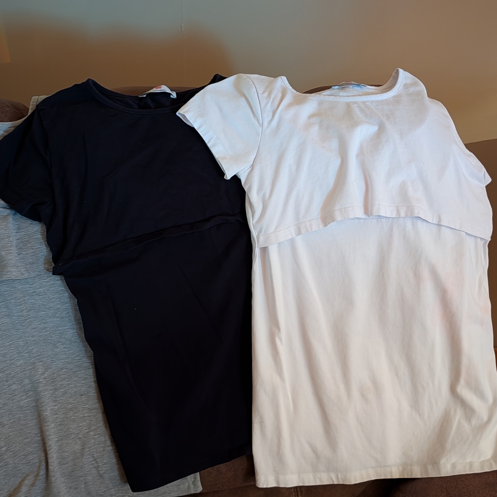 Classic Black and White Women's Short Sleeve Tees